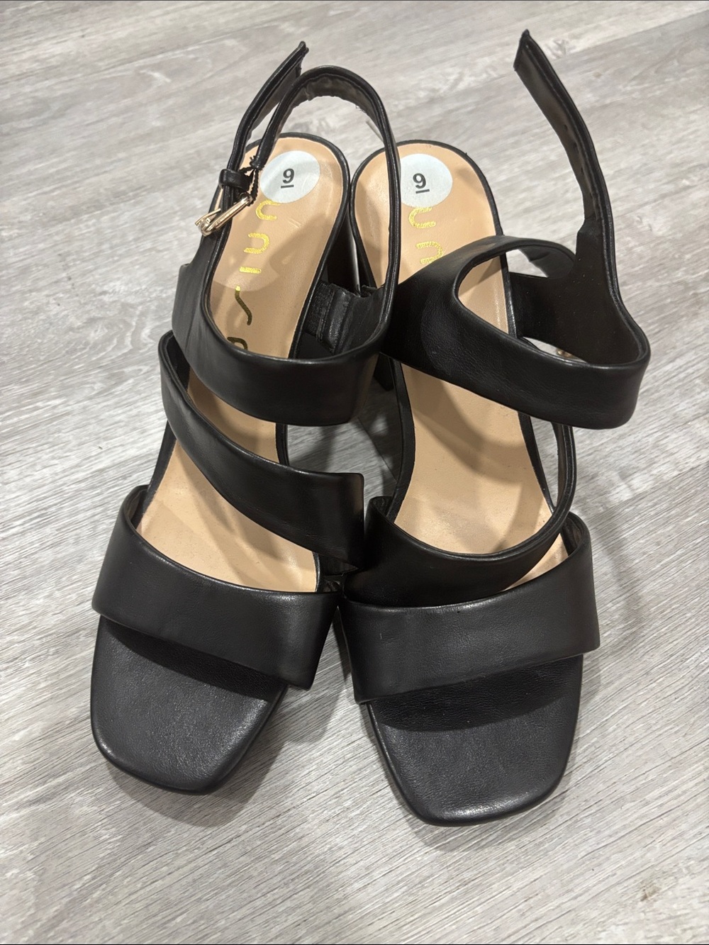Unisa heels